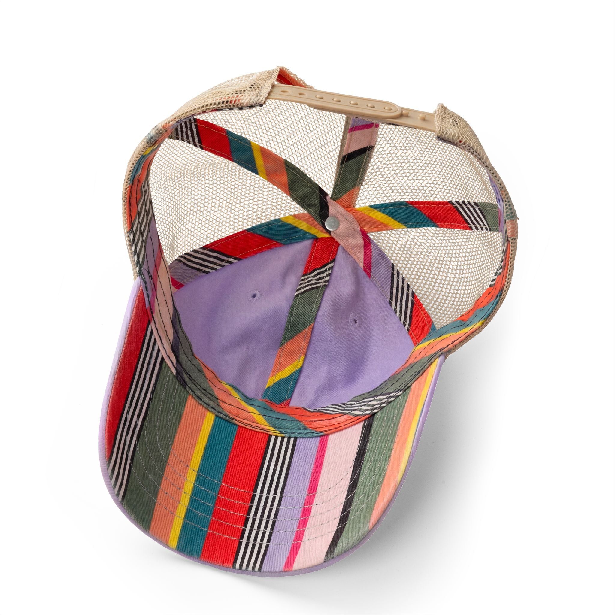 Casquette pour femme à dos en maille délavée